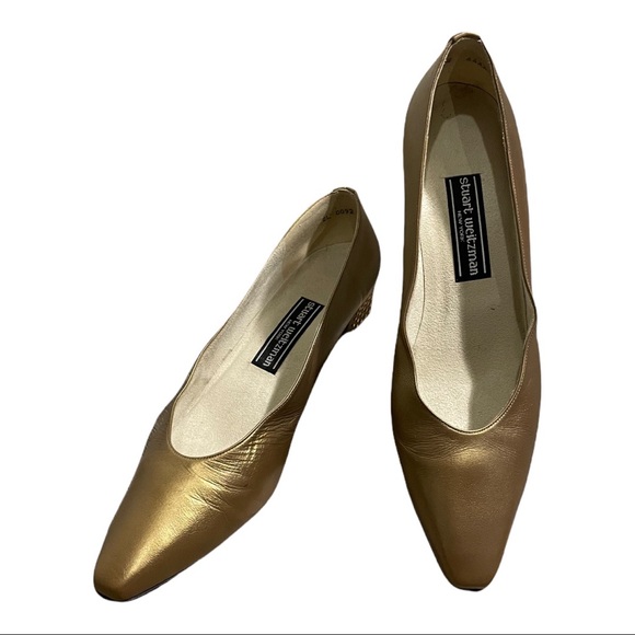 Stuart Weitzman Vintage Gold Leather Kitten Heel Pump Studded Size 10 - Picture 10 of 13
